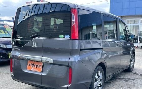 Honda Stepwgn IV, 2016 год, 1 420 000 рублей, 4 фотография