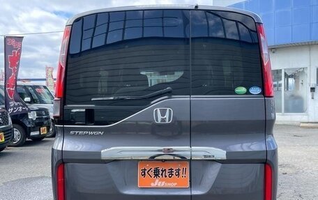 Honda Stepwgn IV, 2016 год, 1 420 000 рублей, 6 фотография