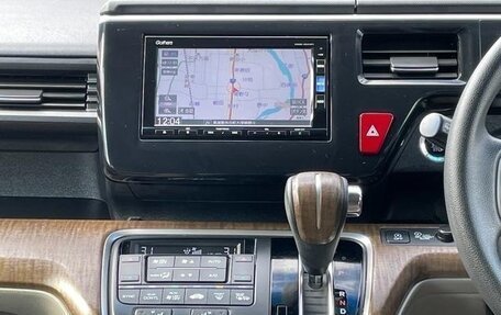 Honda Stepwgn IV, 2016 год, 1 420 000 рублей, 10 фотография