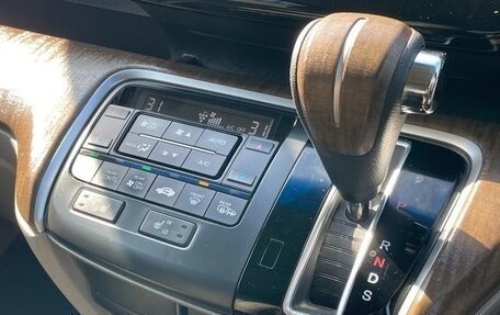 Honda Stepwgn IV, 2016 год, 1 420 000 рублей, 15 фотография