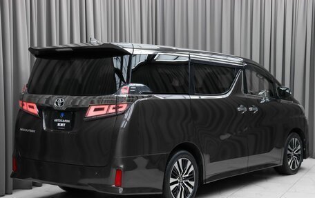 Toyota Vellfire II, 2018 год, 4 500 000 рублей, 4 фотография