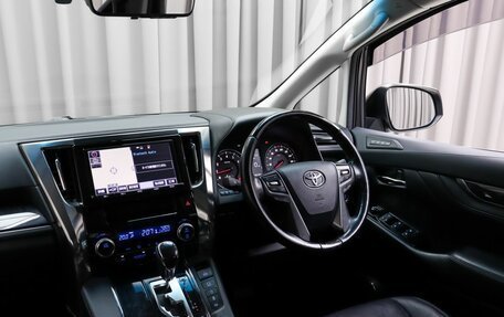 Toyota Vellfire II, 2018 год, 4 500 000 рублей, 7 фотография