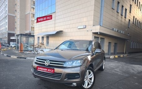Volkswagen Touareg III, 2012 год, 1 985 000 рублей, 1 фотография