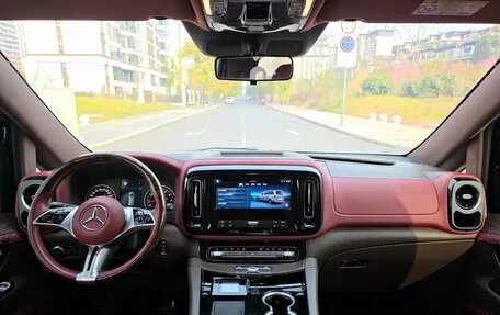 Mercedes-Benz Vito, 2024 год, 7 000 000 рублей, 7 фотография