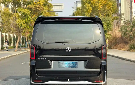 Mercedes-Benz Vito, 2024 год, 7 000 000 рублей, 5 фотография