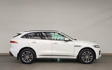 Jaguar F-Pace, 2016 год, 2 850 000 рублей, 4 фотография