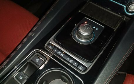 Jaguar F-Pace, 2016 год, 2 850 000 рублей, 18 фотография