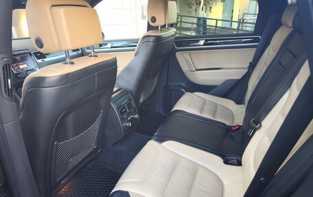 Volkswagen Touareg III, 2012 год, 1 985 000 рублей, 16 фотография