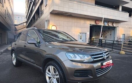 Volkswagen Touareg III, 2012 год, 1 985 000 рублей, 4 фотография