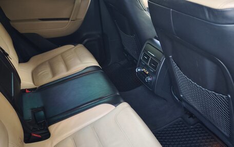 Volkswagen Touareg III, 2012 год, 1 985 000 рублей, 18 фотография