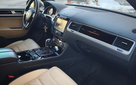 Volkswagen Touareg III, 2012 год, 1 985 000 рублей, 21 фотография