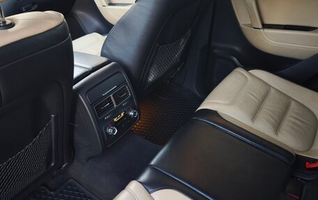 Volkswagen Touareg III, 2012 год, 1 985 000 рублей, 19 фотография