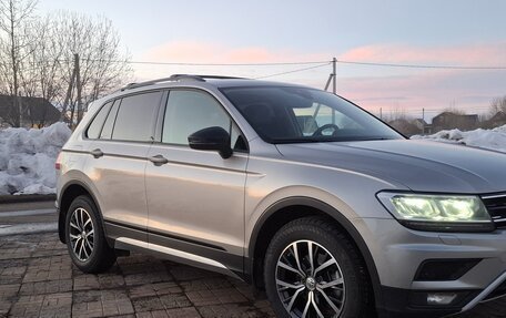 Volkswagen Tiguan II, 2019 год, 2 280 000 рублей, 2 фотография