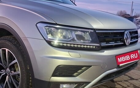 Volkswagen Tiguan II, 2019 год, 2 280 000 рублей, 5 фотография