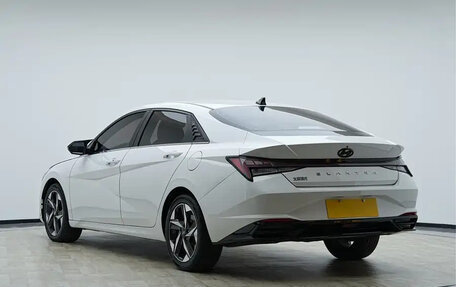 Hyundai Elantra, 2022 год, 1 190 000 рублей, 7 фотография