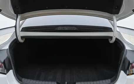 Hyundai Elantra, 2022 год, 1 190 000 рублей, 16 фотография