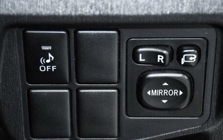 Toyota Prius, 2012 год, 1 199 000 рублей, 18 фотография