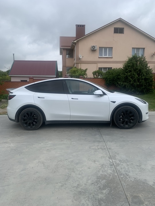 Tesla Model Y I, 2021 год, 4 400 000 рублей, 7 фотография