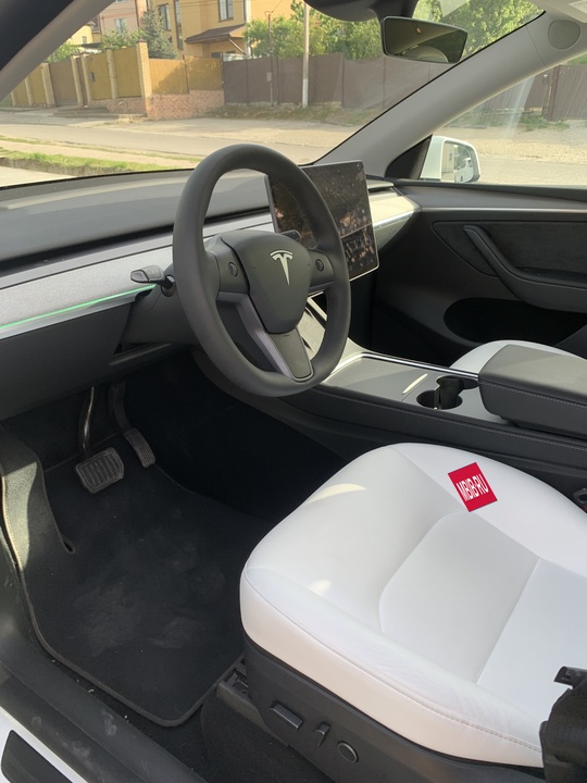 Tesla Model Y I, 2021 год, 4 400 000 рублей, 12 фотография