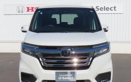 Honda Stepwgn IV, 2021 год, 1 950 000 рублей, 1 фотография