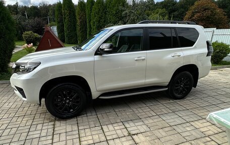 Toyota Land Cruiser Prado 150 рестайлинг 2, 2021 год, 6 750 000 рублей, 1 фотография