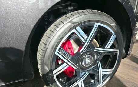 Rolls-Royce Cullinan, 2026 год, 72 000 000 рублей, 17 фотография