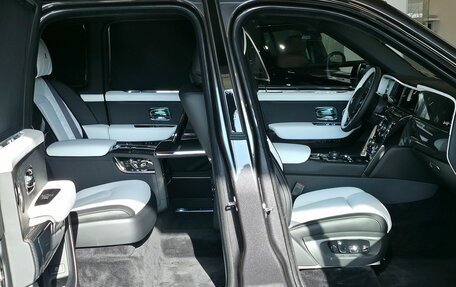 Rolls-Royce Cullinan, 2026 год, 72 000 000 рублей, 11 фотография