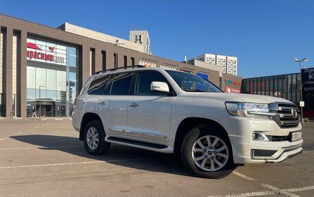 Toyota Land Cruiser 200, 2018 год, 5 650 000 рублей, 6 фотография