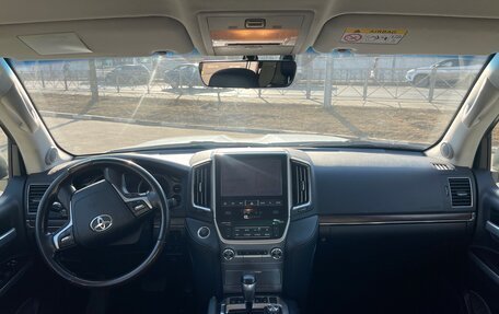 Toyota Land Cruiser 200, 2018 год, 5 650 000 рублей, 8 фотография