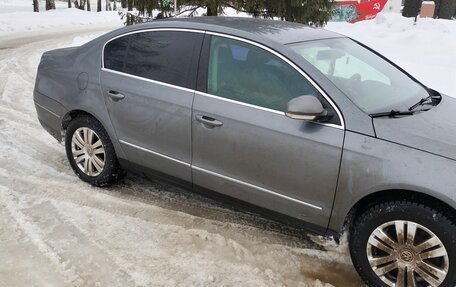 Volkswagen Passat B6, 2006 год, 650 000 рублей, 3 фотография