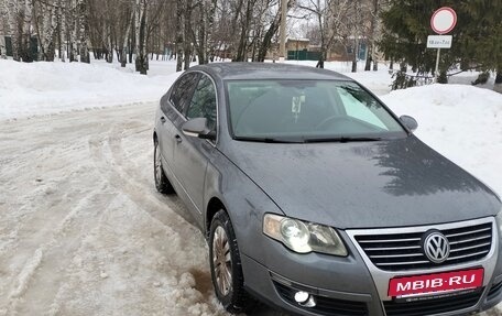 Volkswagen Passat B6, 2006 год, 650 000 рублей, 2 фотография