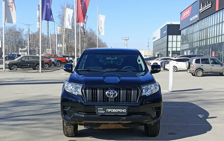 Toyota Land Cruiser Prado 150 рестайлинг 2, 2018 год, 5 050 000 рублей, 2 фотография