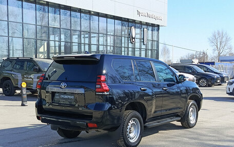 Toyota Land Cruiser Prado 150 рестайлинг 2, 2018 год, 5 050 000 рублей, 6 фотография