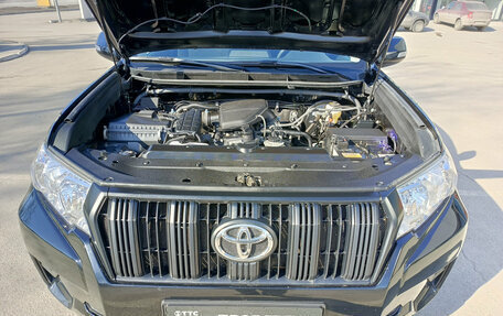 Toyota Land Cruiser Prado 150 рестайлинг 2, 2018 год, 5 050 000 рублей, 11 фотография