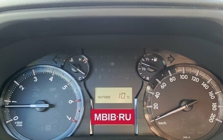 Toyota Land Cruiser Prado 150 рестайлинг 2, 2018 год, 5 050 000 рублей, 16 фотография