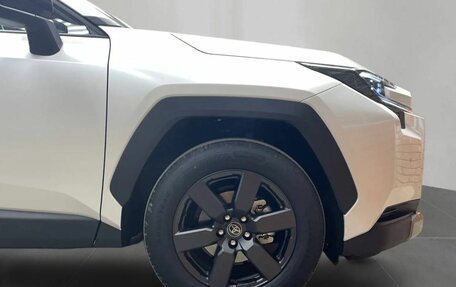 Toyota RAV4, 2025 год, 4 640 000 рублей, 6 фотография
