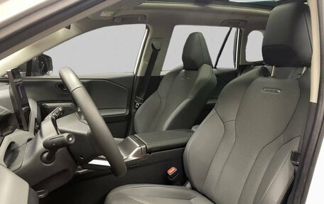 Toyota RAV4, 2025 год, 4 640 000 рублей, 13 фотография