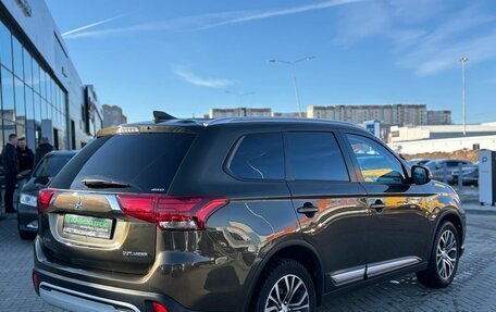 Mitsubishi Outlander III рестайлинг 3, 2018 год, 2 380 000 рублей, 4 фотография