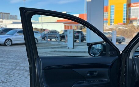 Mitsubishi Outlander III рестайлинг 3, 2018 год, 2 380 000 рублей, 14 фотография