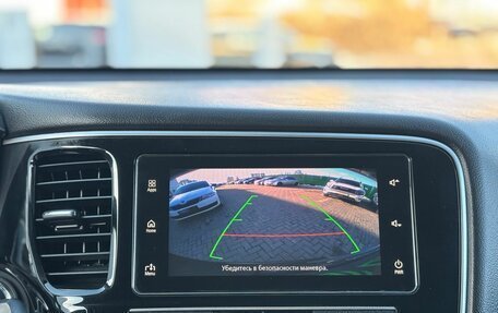 Mitsubishi Outlander III рестайлинг 3, 2018 год, 2 380 000 рублей, 23 фотография