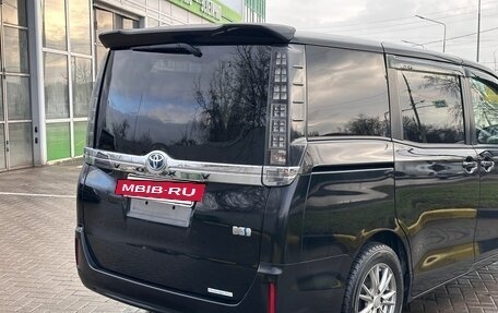 Toyota Voxy III, 2014 год, 1 680 000 рублей, 8 фотография