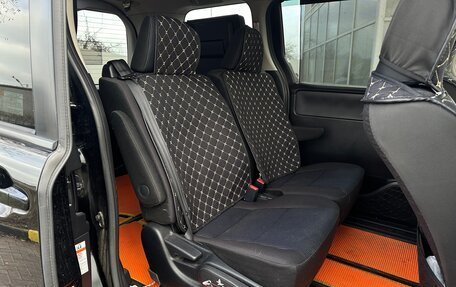 Toyota Voxy III, 2014 год, 1 680 000 рублей, 20 фотография