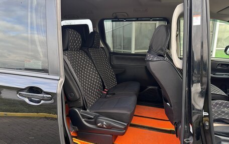 Toyota Voxy III, 2014 год, 1 680 000 рублей, 19 фотография