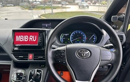 Toyota Voxy III, 2014 год, 1 680 000 рублей, 15 фотография