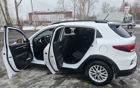 KIA Rio IV, 2022 год, 1 780 000 рублей, 6 фотография