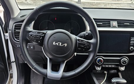 KIA Rio IV, 2022 год, 1 780 000 рублей, 10 фотография