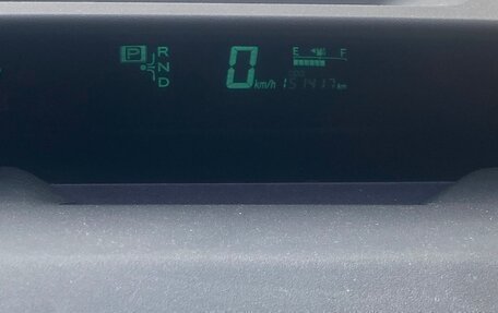 Toyota Prius, 2010 год, 1 050 000 рублей, 12 фотография