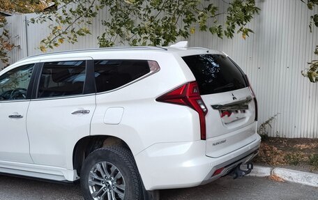 Mitsubishi Pajero Sport III рестайлинг, 2021 год, 4 500 000 рублей, 5 фотография