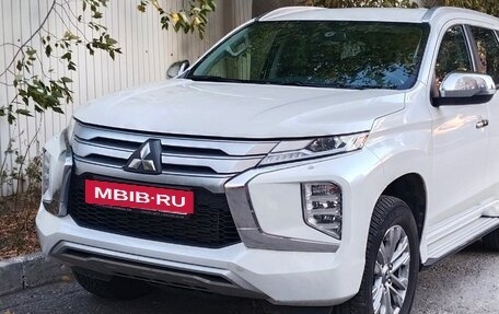 Mitsubishi Pajero Sport III рестайлинг, 2021 год, 4 500 000 рублей, 17 фотография
