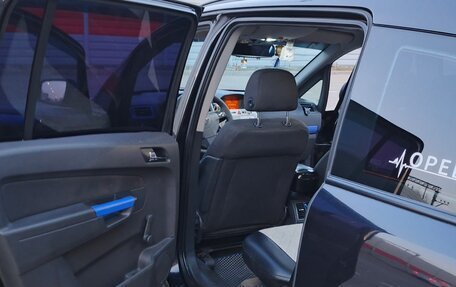 Opel Zafira B, 2011 год, 695 000 рублей, 18 фотография